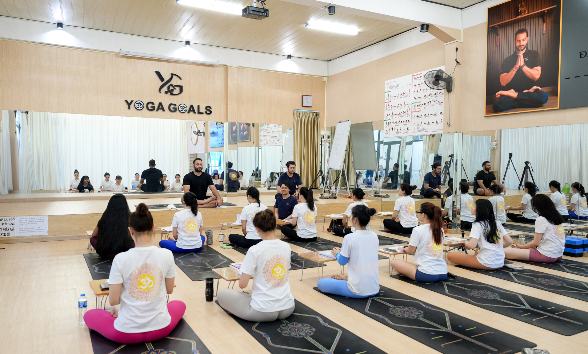 Handstand Training Yoga